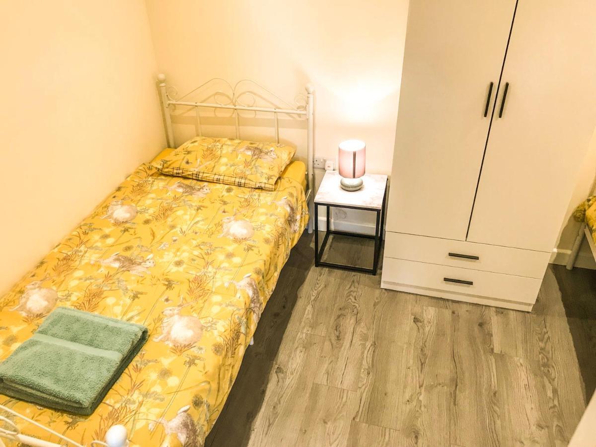 Rabbits Warren, 2 Single Bed Holiday Let In The Forest Of Dean Blakeney  외부 사진